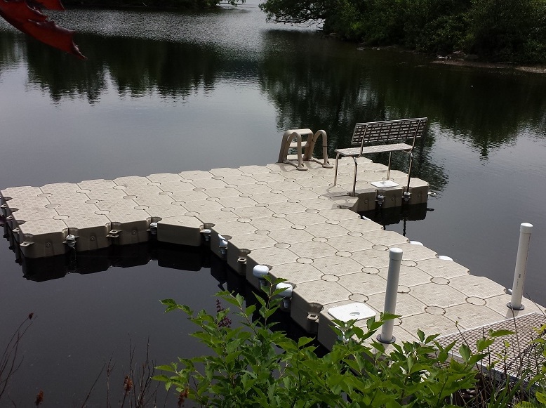 T dock with Ladder and Bench